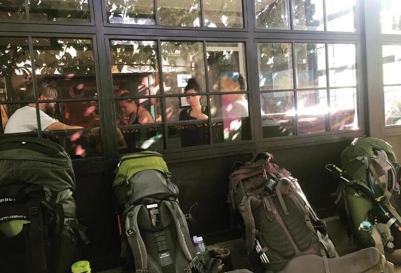 هاستل Q Podgorica Beds,rooms And More