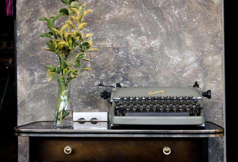 هاستل Q Podgorica Beds,rooms And More