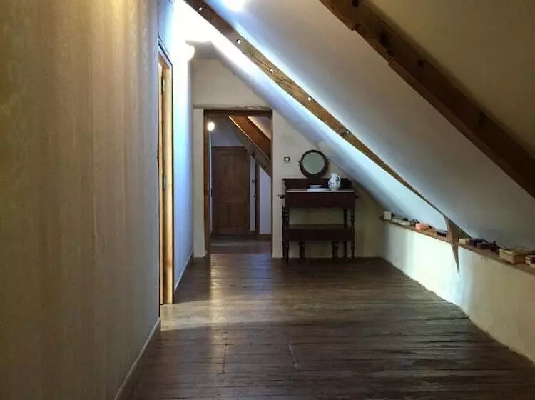 ベッドアンドブレックファースト Manoir De Pommery