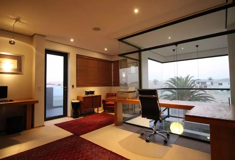 Dolphin Beach Villa