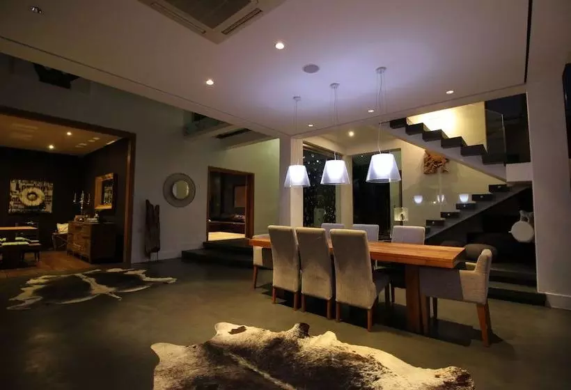Dolphin Beach Villa