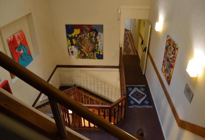 هتل Gran Sarmiento