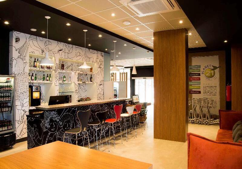 בית מלון כפרי Ibis Aracruz