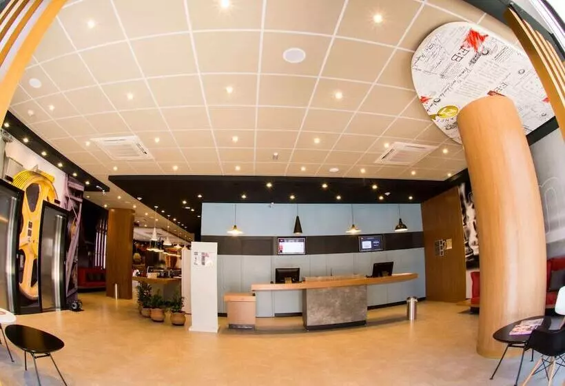 ホテル Ibis Aracruz