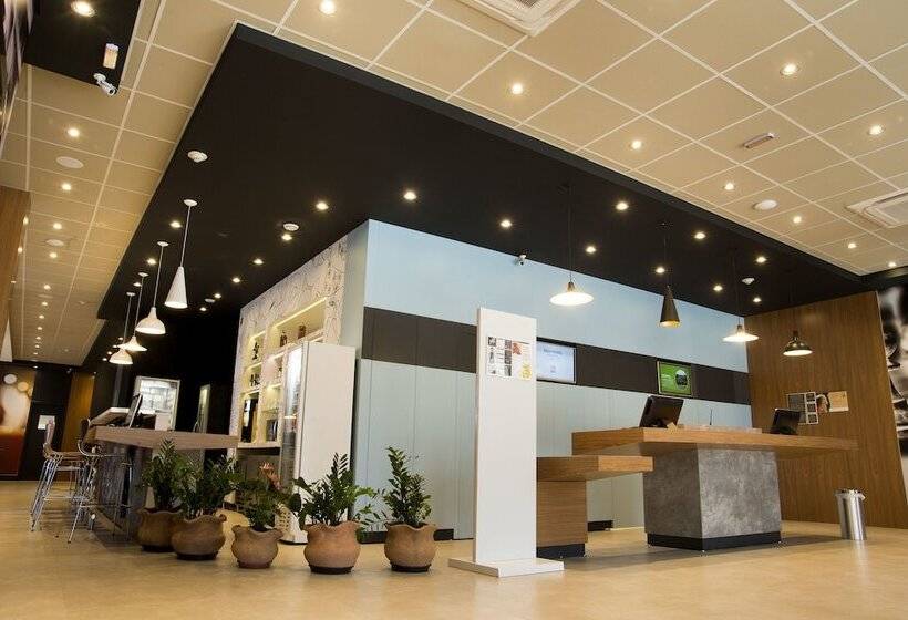 בית מלון כפרי Ibis Aracruz