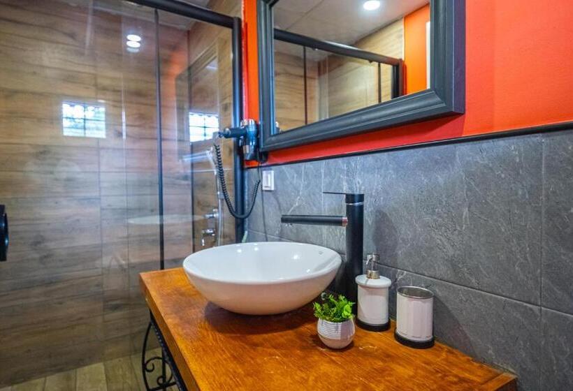 هتل Koala Bungalows