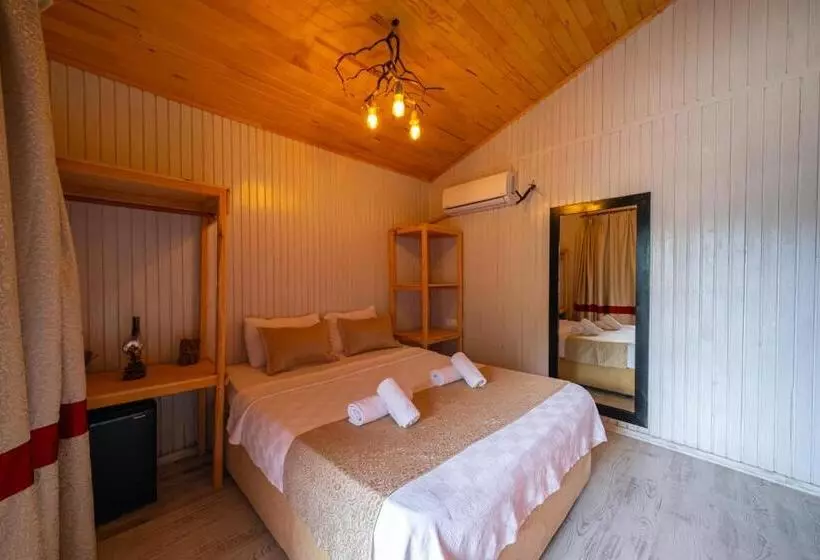هتل Koala Bungalows