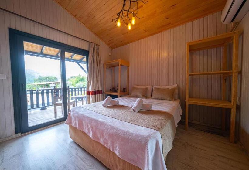 هتل Koala Bungalows