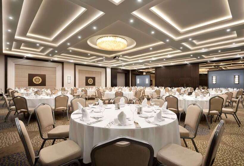 호텔 Ramada Plaza By Wyndham Konya