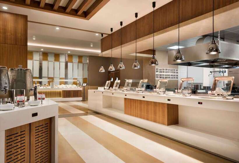 호텔 Ramada Plaza By Wyndham Konya