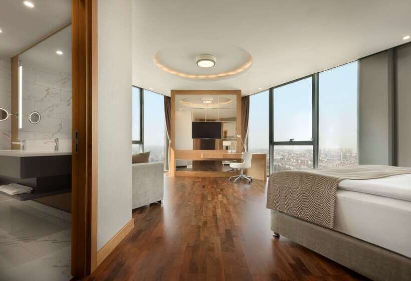 호텔 Ramada Plaza By Wyndham Konya