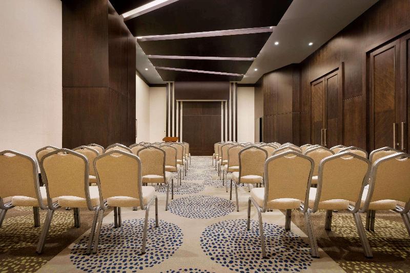 호텔 Ramada Plaza By Wyndham Konya