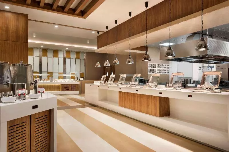 هتل Ramada Plaza By Wyndham Konya