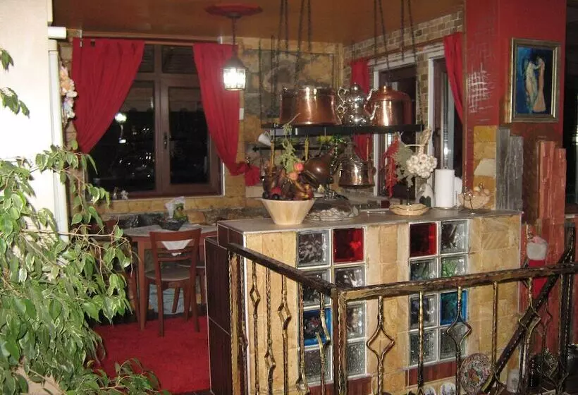 Hotelli Tasev Butik
