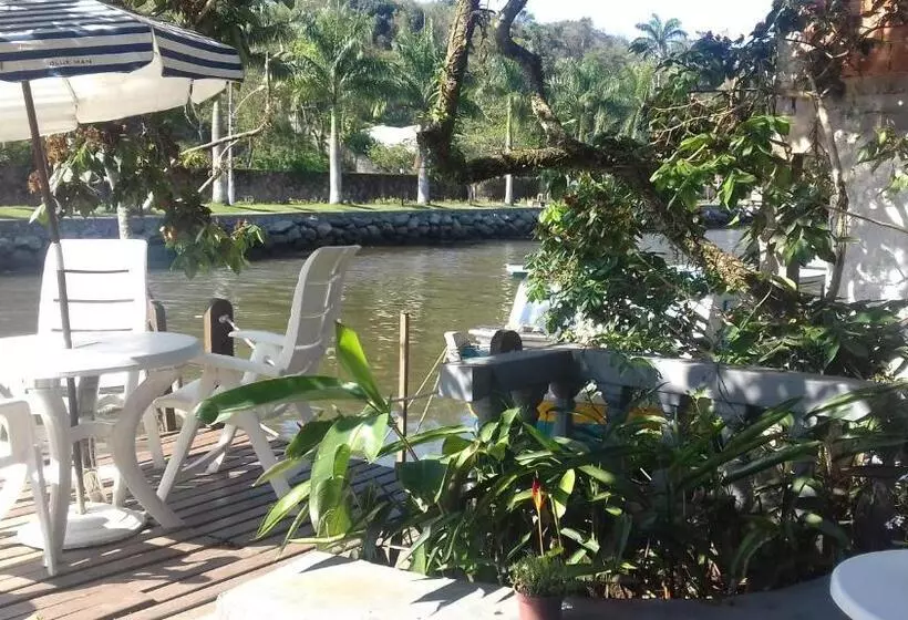 Maracujá Hostel