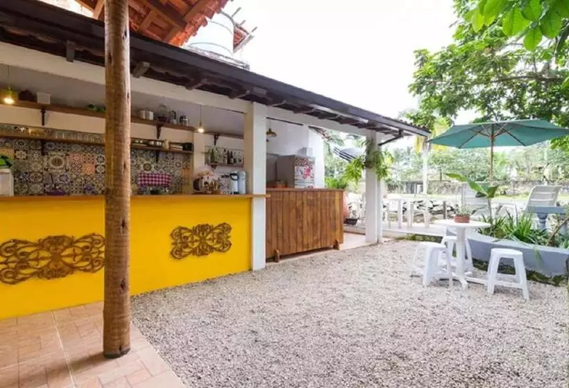 Maracujá Hostel