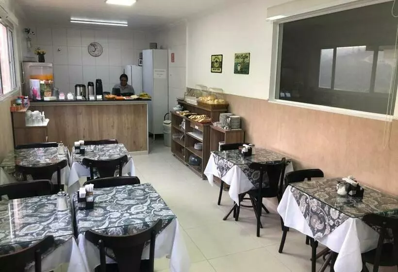 Hotelli Araçari