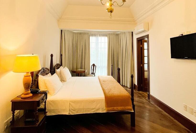 ホテル Aroso Paço