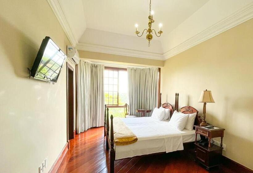 ホテル Aroso Paço