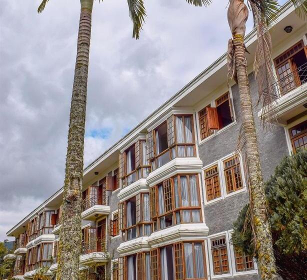 ホテル Aroso Paço