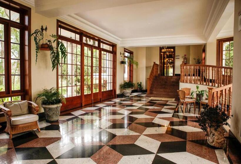 ホテル Aroso Paço