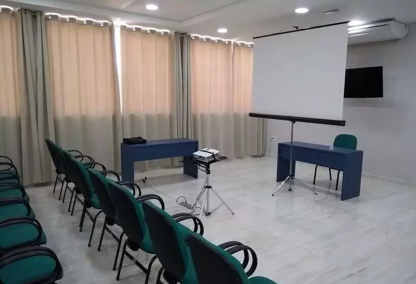 ホテル Centralle Sorocaba
