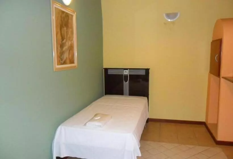 Hotelli Green Village