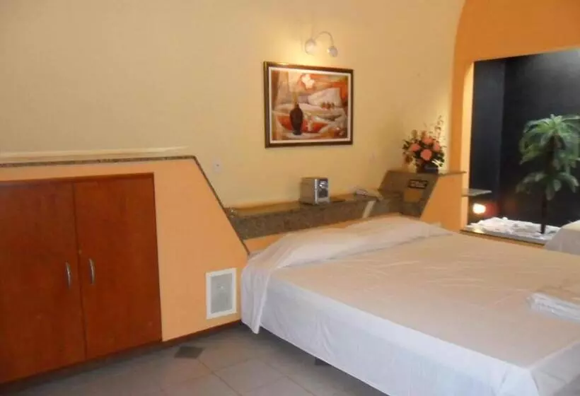 Hotelli Green Village