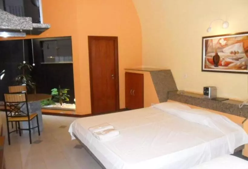 Hotelli Green Village