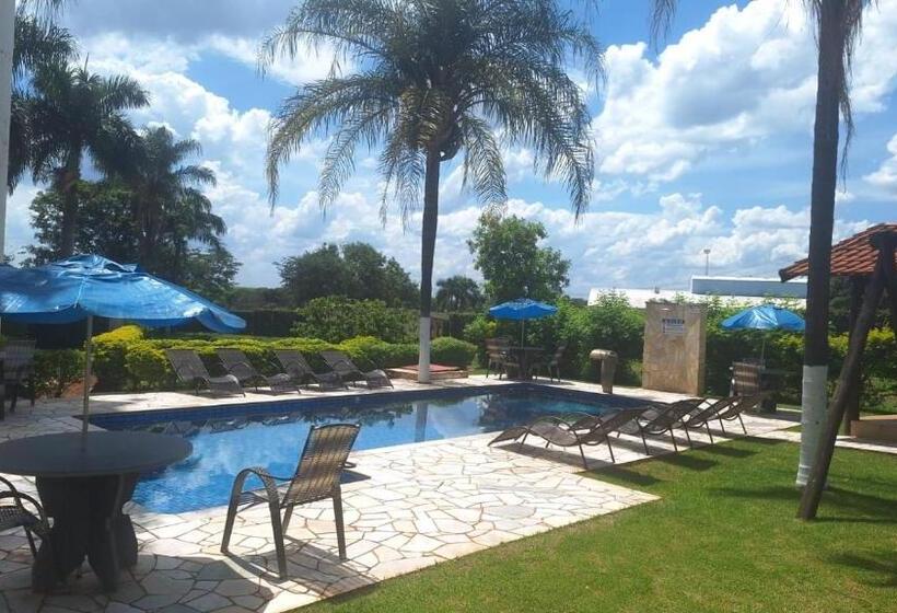 酒店 Green Village