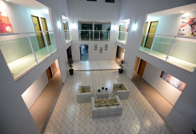 בית מלון כפרי Leon