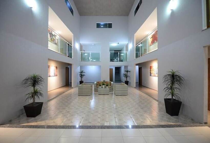 בית מלון כפרי Leon