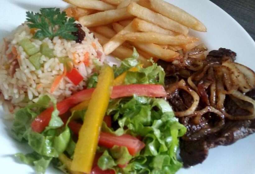 בית מלון כפרי Leon