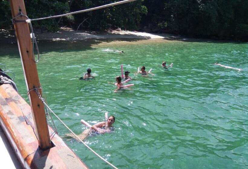 هتل Pousada Lilás