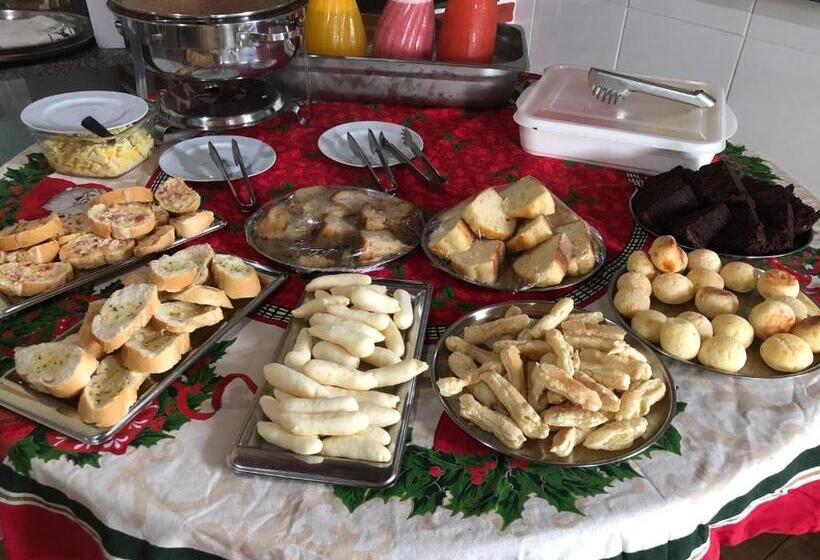 ホテル Pousada Pampulha