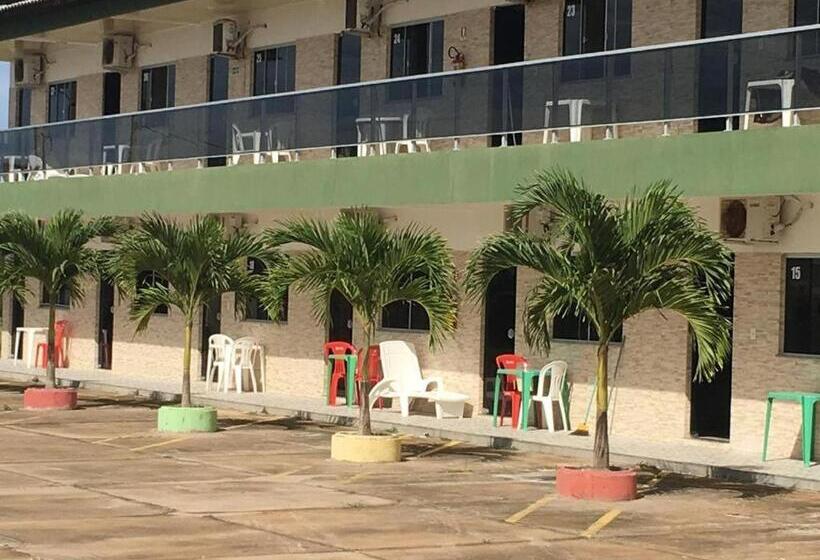 ホテル Pousada Pampulha