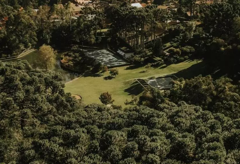 Roots Resort
