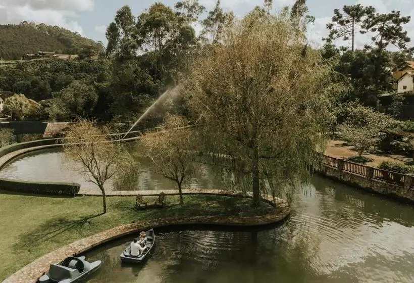 Roots Resort