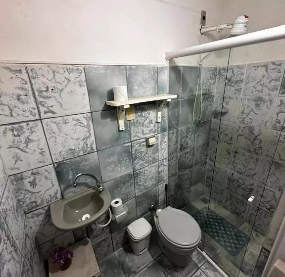 Hotelli Hostel E Pousada Da Rose