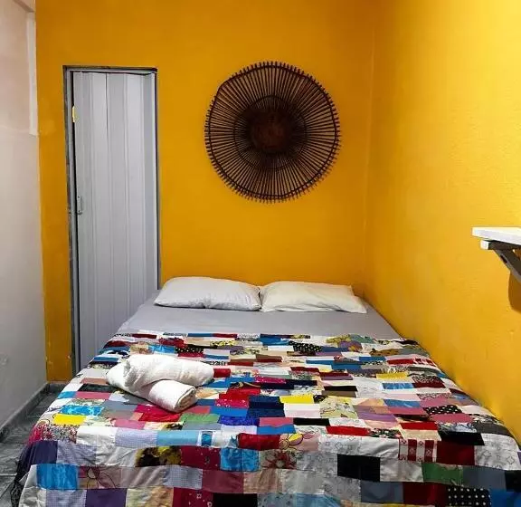 Hotelli Hostel E Pousada Da Rose
