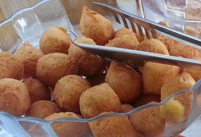 Hotel Coral De Bombinhas