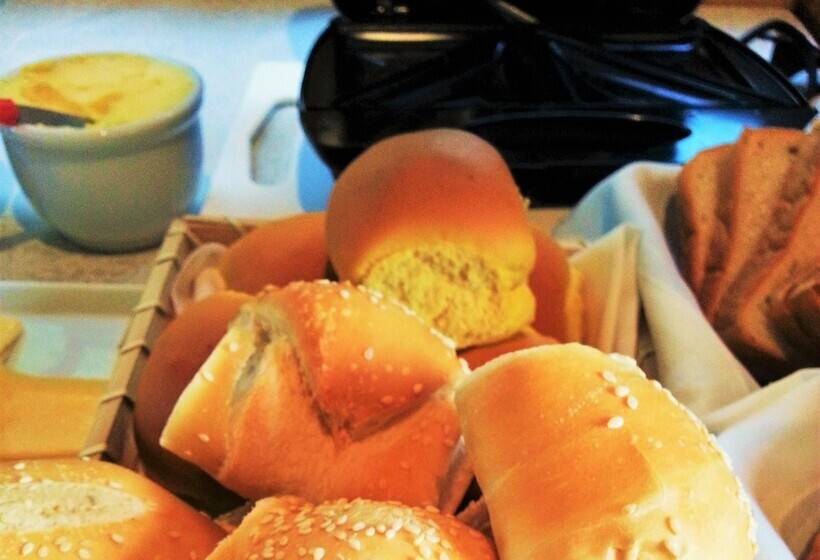 Hotel Coral De Bombinhas