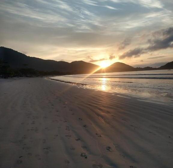 ホテル Dolce Mar Ubatuba Suites