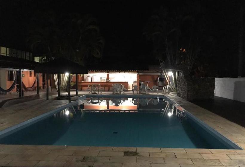 ホテル Ilhabela Hostel