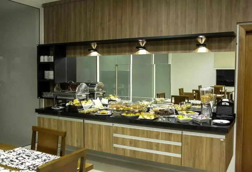 ホテル Litani Comfort Inn