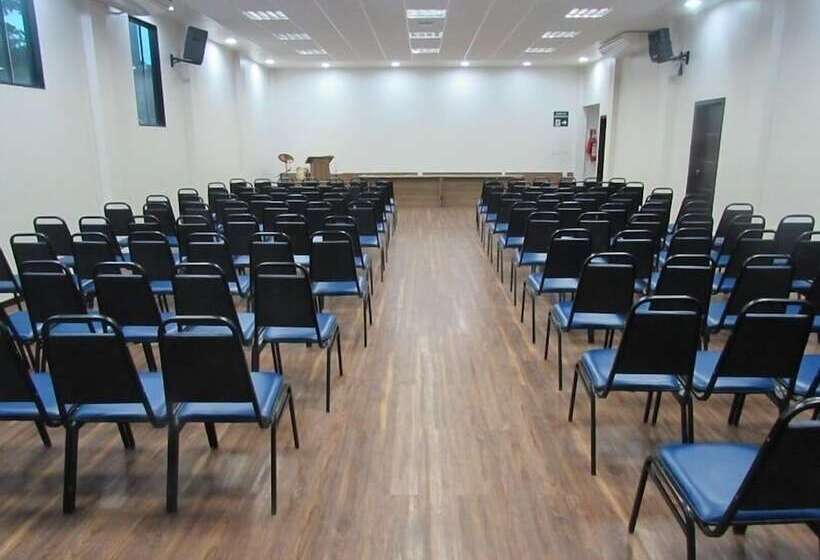 هتل Thanharu Praia