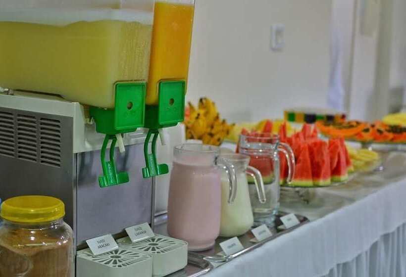 هتل Thanharu Praia