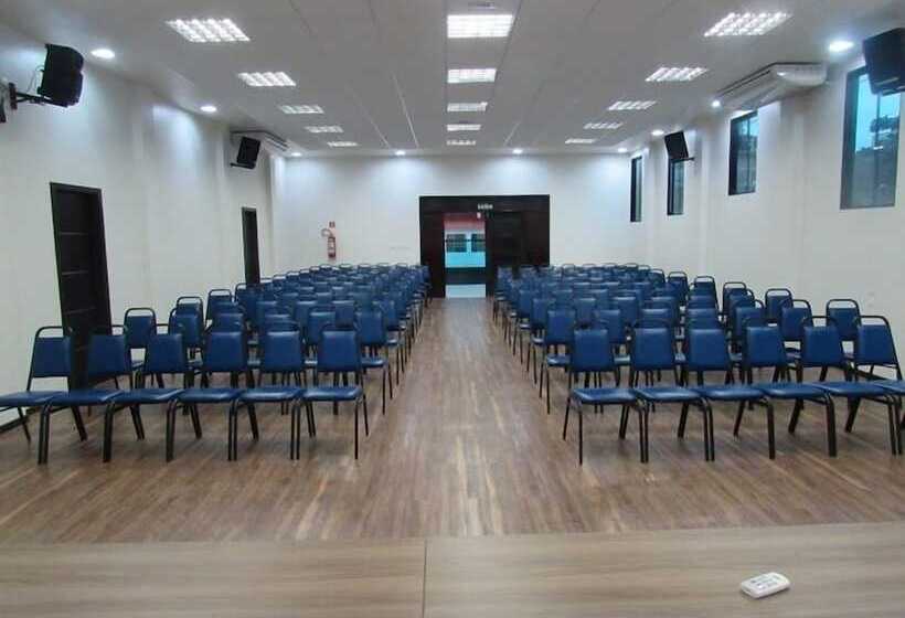 هتل Thanharu Praia