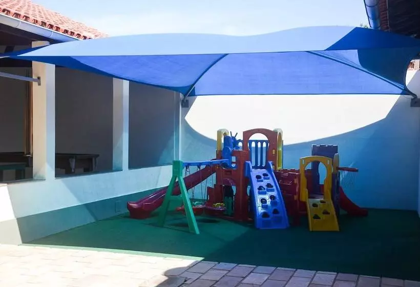 ホテル Thanharu Praia