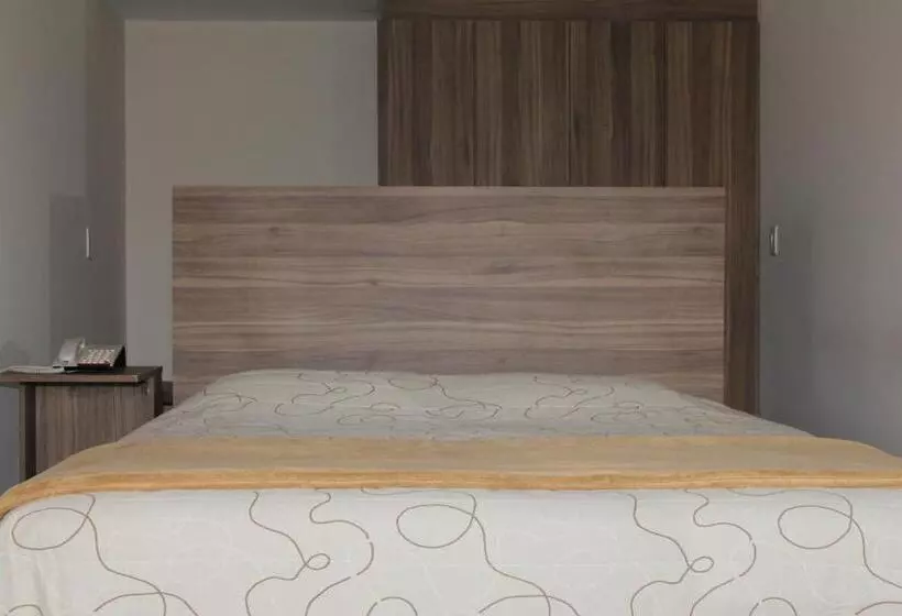 ホテル Resende Inn